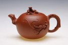 紫砂壶图片：松鼠葡萄壶 - 宜兴紫砂壶网