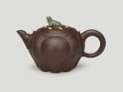 紫砂壶图片：青蛙莲子 - 宜兴紫砂壶网