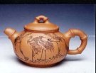 紫砂壶图片：竹鹤同春壶 - 宜兴紫砂壶网