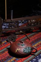 紫砂壶图片：荷塘月色 - 宜兴紫砂壶网