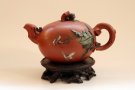 紫砂壶图片：松鼠葡萄 - 宜兴紫砂壶网