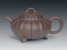 紫砂壶图片：三脚菱花 - 宜兴紫砂壶网