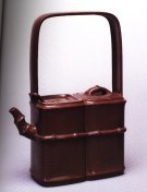 紫砂壶图片：双竹提梁壶 - 宜兴紫砂壶网