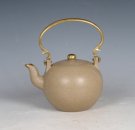 紫砂壶图片：一粒珠提梁 - 宜兴紫砂壶网