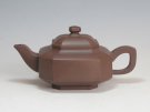 紫砂壶图片：扁八方壶 - 宜兴紫砂壶网