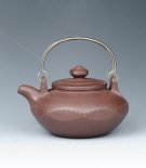 紫砂壶图片：金砂提梁 - 宜兴紫砂壶网