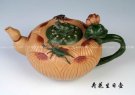 紫砂壶图片：荷花生日壶 - 宜兴紫砂壶网