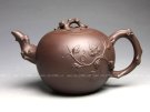 紫砂壶图片：松鼠葡萄 - 宜兴紫砂壶网