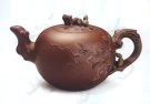 紫砂壶图片：松鼠葡萄 - 宜兴紫砂壶网