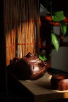 紫砂壶图片：荷塘情趣 - 宜兴紫砂壶网