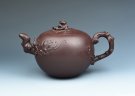紫砂壶图片：松鼠葡萄壶 - 宜兴紫砂壶网