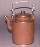 紫砂壶图片：包金提粱壶 - 宜兴紫砂壶网