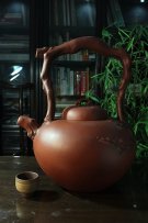 紫砂壶图片：梅桩壶 - 宜兴紫砂壶网